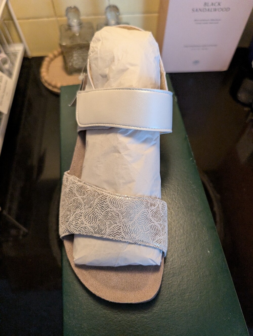 Mephisto NET Women's Two-Strap White Sandal with Textured Front Strap Size 11